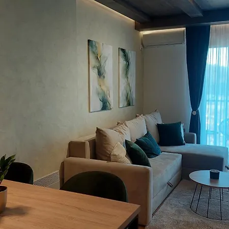 Queen 735 즐라티보